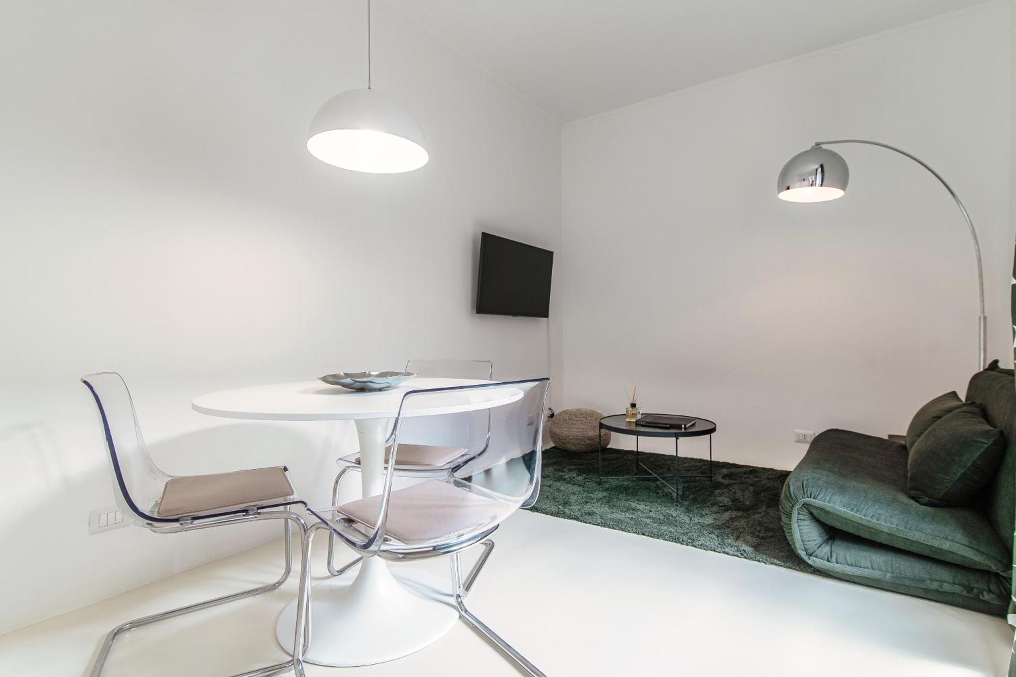 Giuliny Lovely Flat - The House Of Travelers كومو المظهر الخارجي الصورة